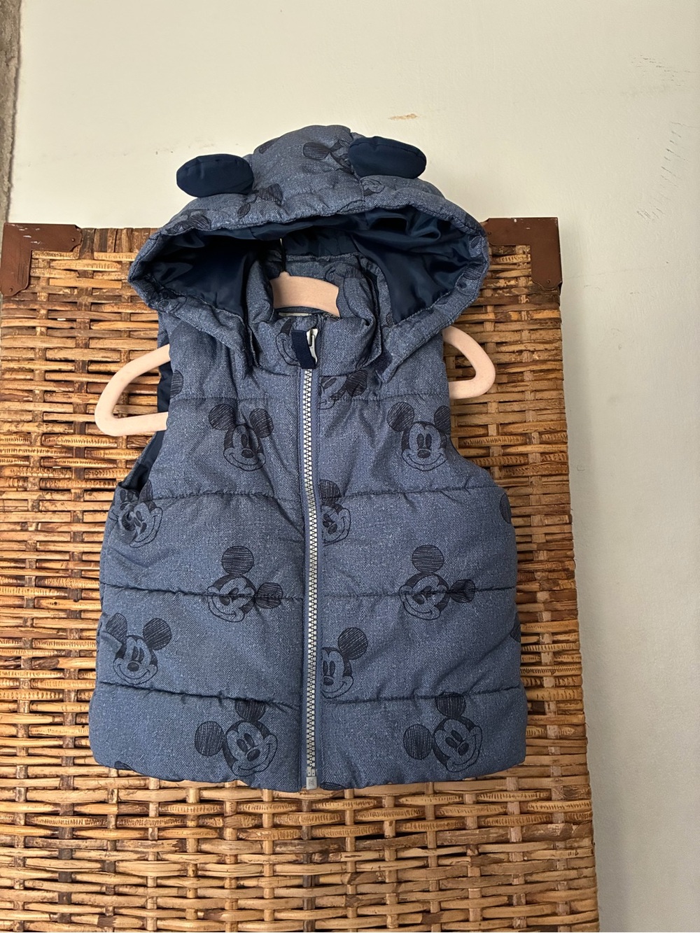 Mickey Mouse Puffer Vest.  Size 12-18 Months